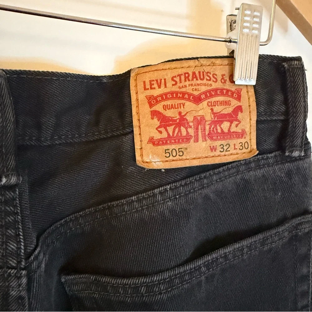Levi's 505 Jeans - Picture 5 of 6